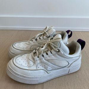 Women's White 'sidney' Sneakers
